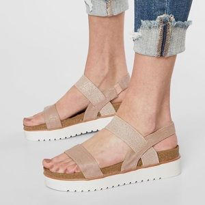 NEW Not Rated Asuma Flatform Sandals